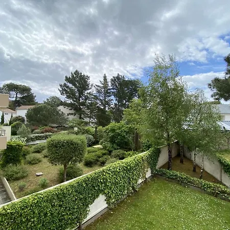Lumineux Avec Terrasse, 2 Pieces, Proche Ocean, Commerces Et Verdure - Fr-1-245-196 Lägenhet