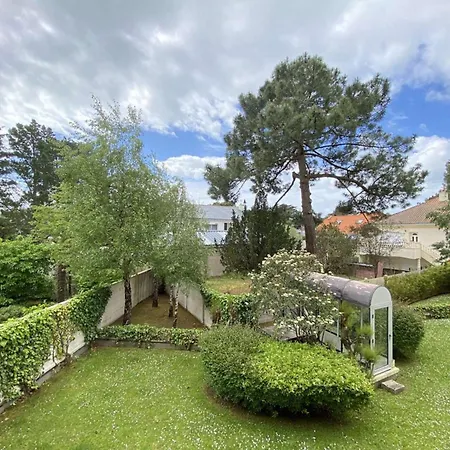 Lumineux Avec Terrasse, 2 Pieces, Proche Ocean, Commerces Et Verdure - Fr-1-245-196 Lägenhet *